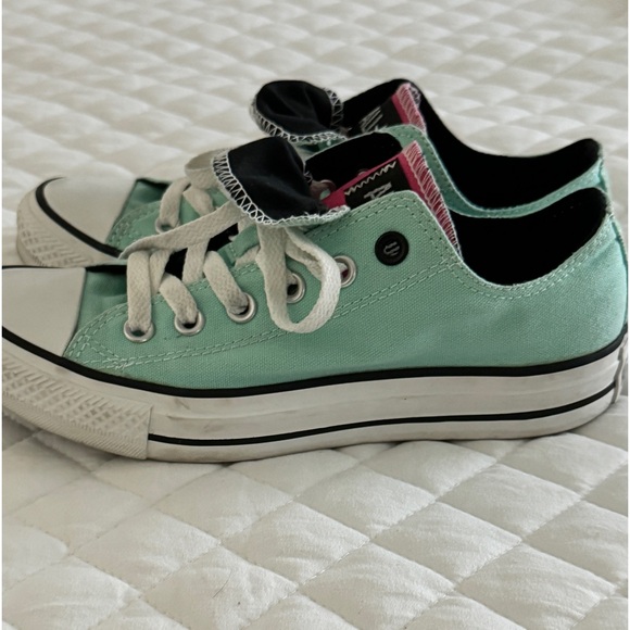 Converse - Picture 3 of 8